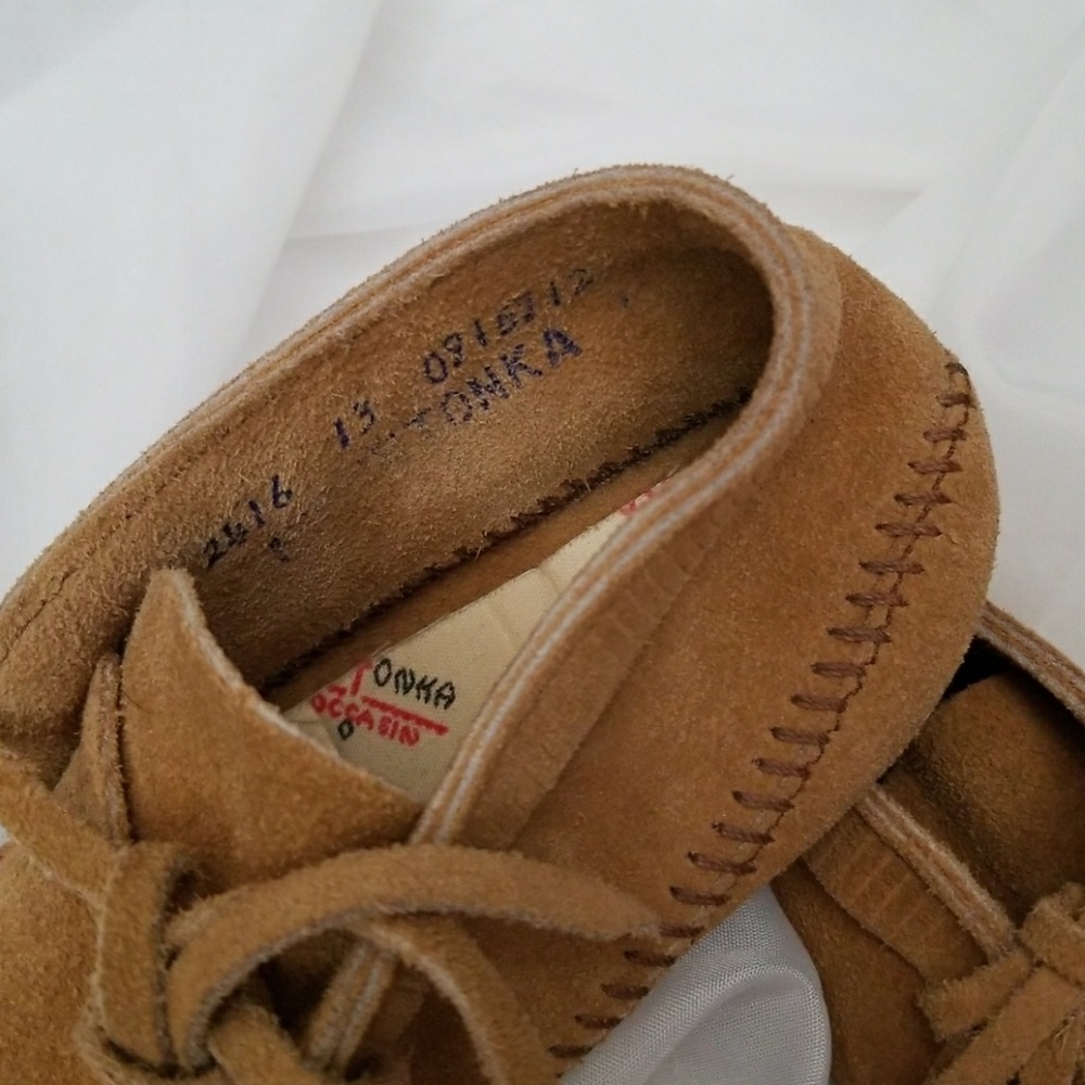 Vtg.Minnetonka soft suede  kid booties  NWOT - Picture 3 of 4